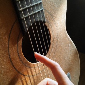 男裸体跳艳舞女又5其口交
